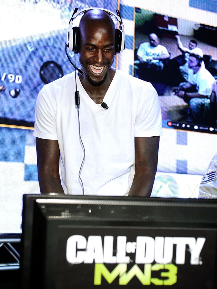 2011-Kevin-Garnett--Call-of-Duty.jpg